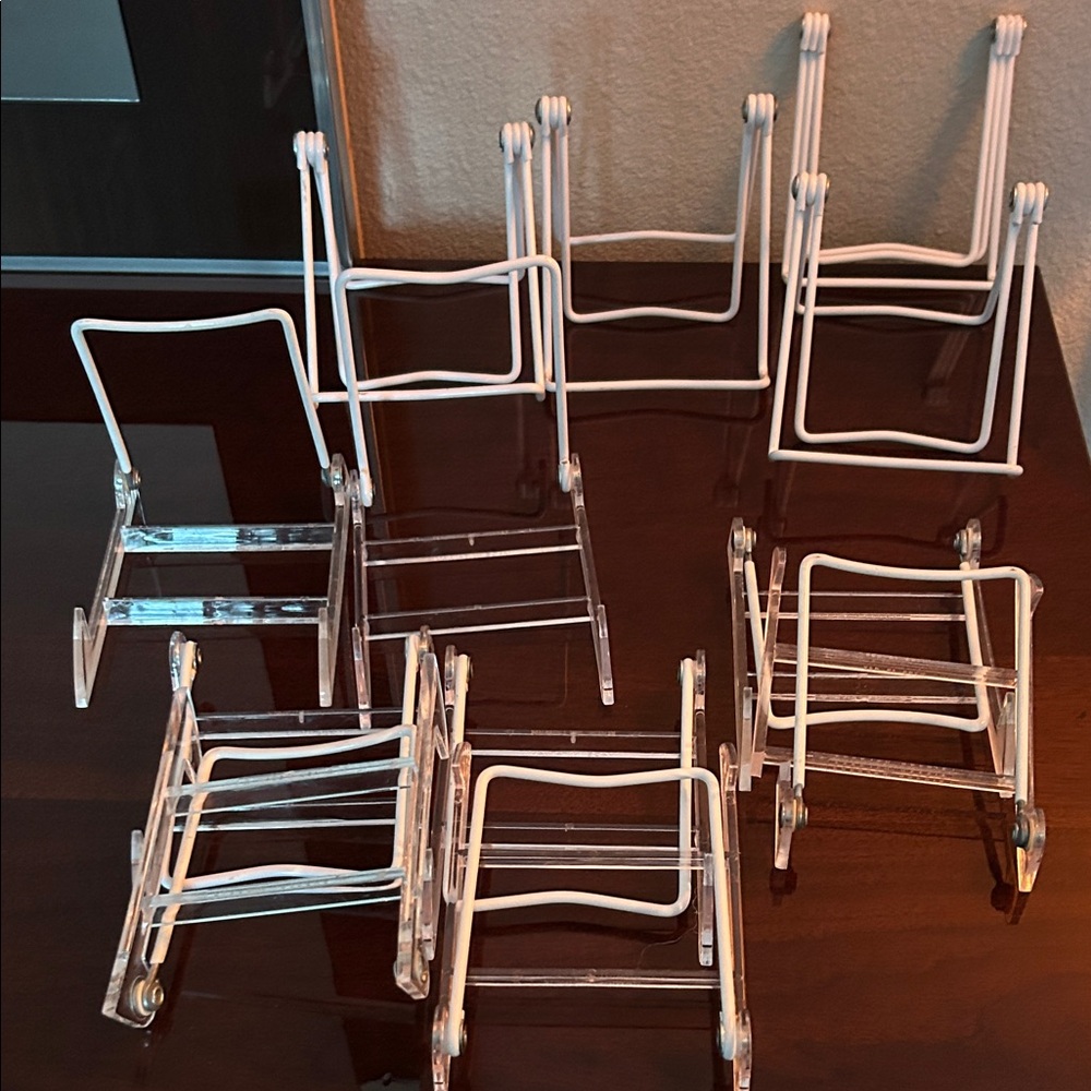 Set of White and Clear Display Stands